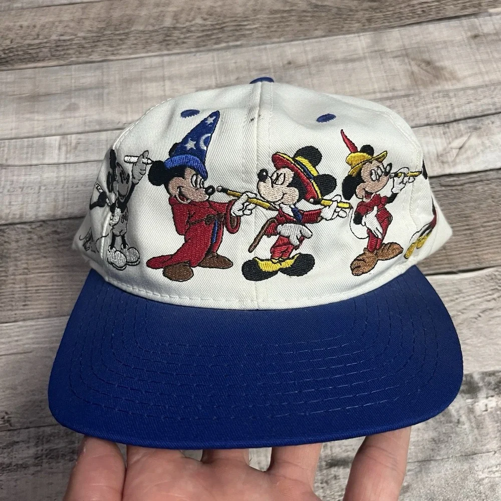 Mickey Through The Years Snapback One Size White Vintage Goofy Hat Co Mickey
